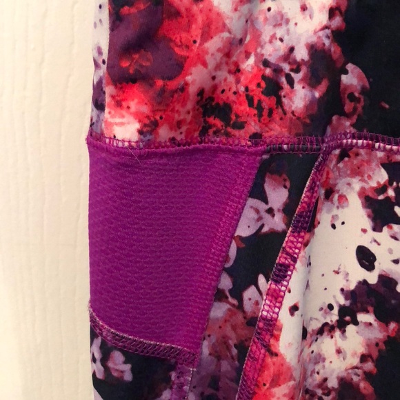 Workout pants - Picture 3 of 3